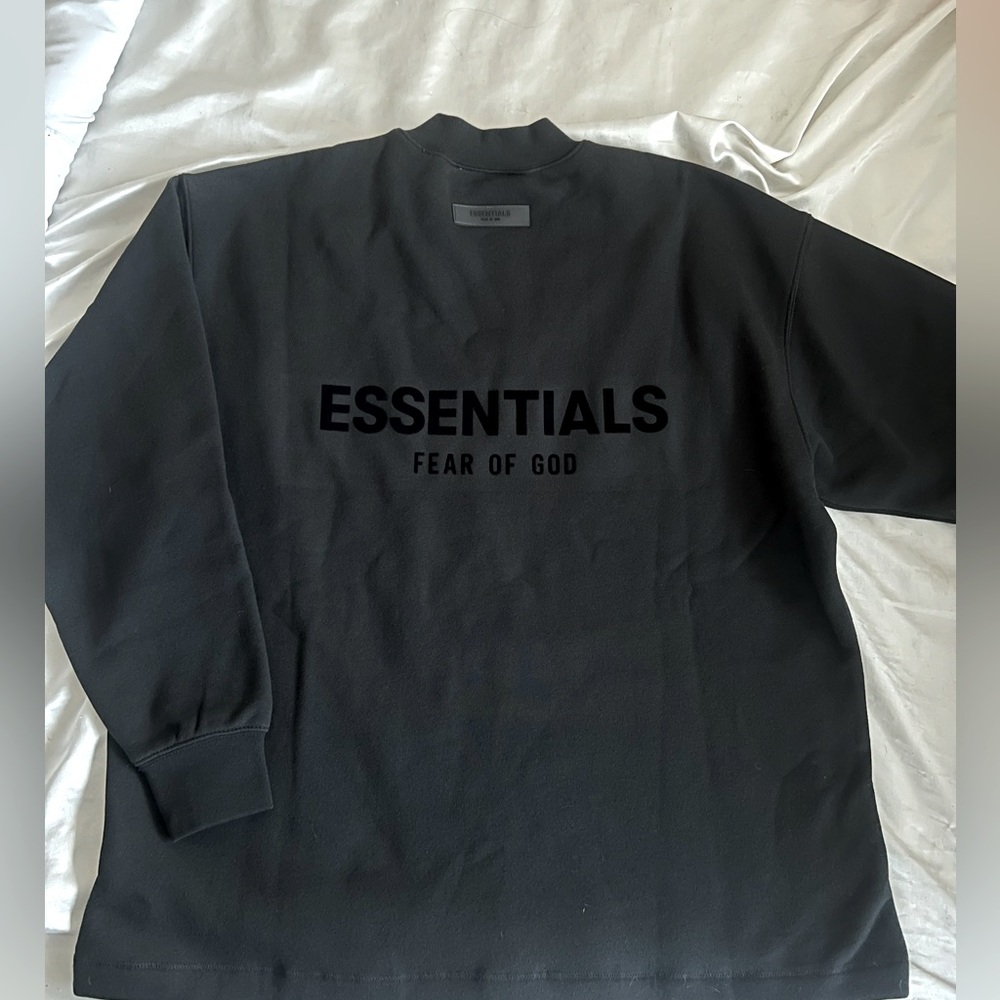 essentials FOG fear of god black crewneck
